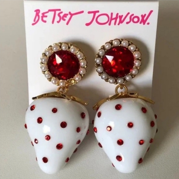 🔹️ Betsey Johnson🔹️ red white strawberry crystal drop earrings ✨️🍓 - Picture 3 of 6